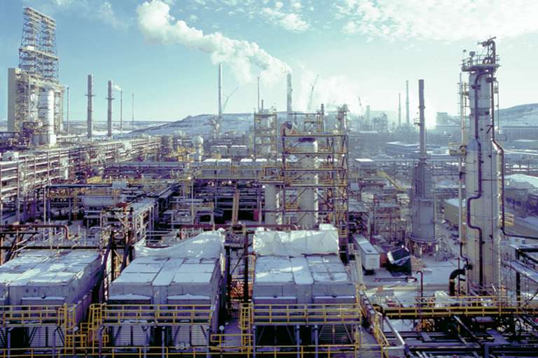 Pumps in upgraders fitted with cartridge seals